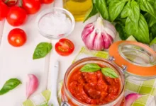 طرز تهیه ترشی گوجه فرنگی رنده شده (بافلفل وسیر)