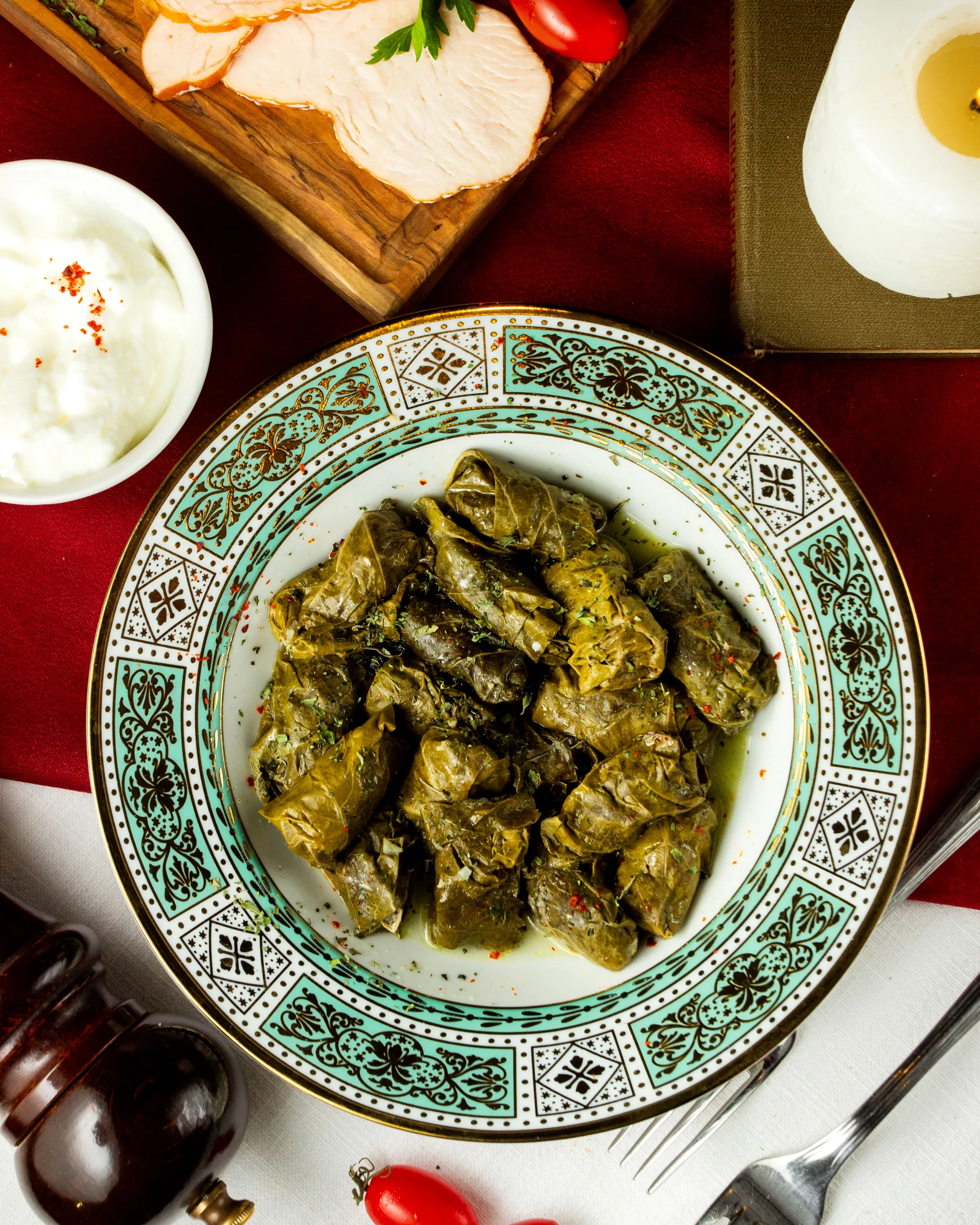 طرز تهیه دلمه برگ مو( مجلسی و خوشمزه) طرز تهیه دلمه برگ مو( مجلسی و خوشمزه)