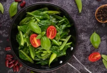 طرز تهیه سالاد اسفناج خوشمزه و ساده