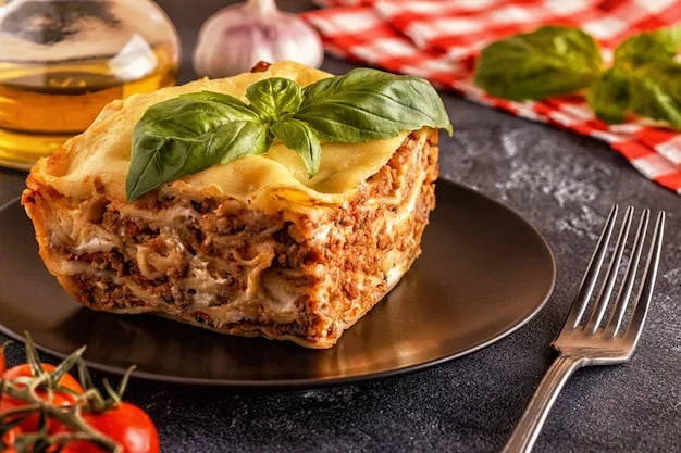طرز تهیه لازانیا با سس بشامل( خوشمزه به سبک رستوران ها)