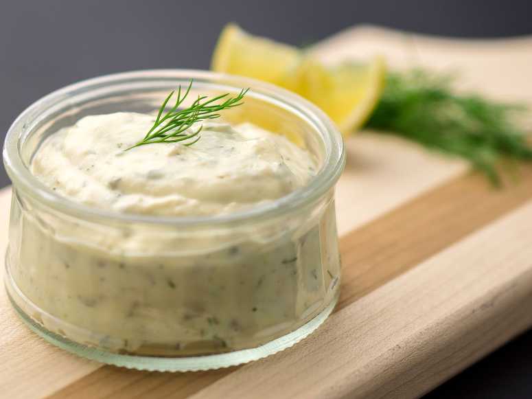 طرز تهیه سس تاتار مخصوص فلافل