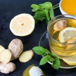 دمنوش نعناع و زنجبیل: ۸ فایده علمی شگفت‌انگیز، عوارض جانبی و راهنمای مصرف