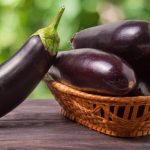 برای تهیه میرزا قاسمی از چه نوع بادمجانی استفاده می شود؟ (2 نکته ساده)