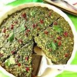 چگونه کوکو سبزی با زرشک درست کنیم ( 2 نکته ساده)